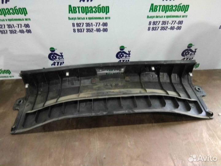 Пластиковая обшивка багажника Ford Focus 2