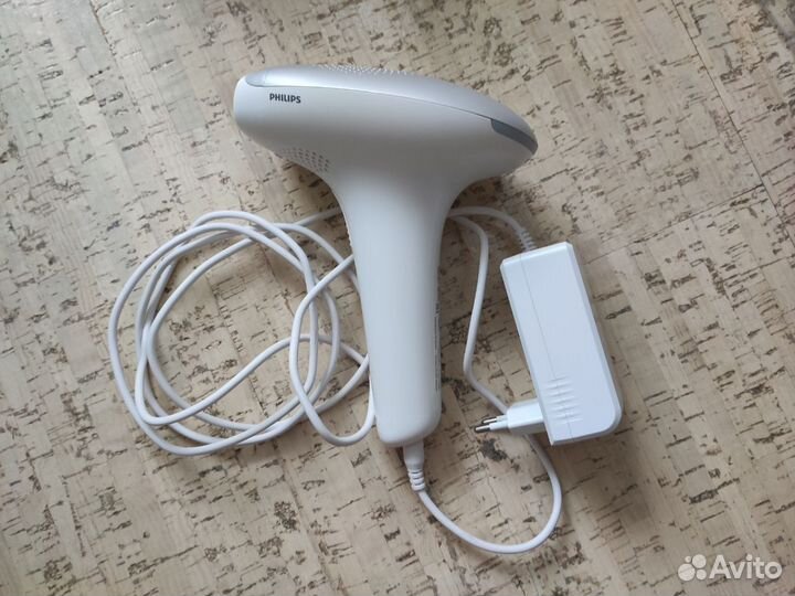 Фотоэпилятор Philips SC1995 Lumea