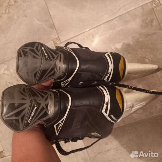 Хоккейные коньки bauer