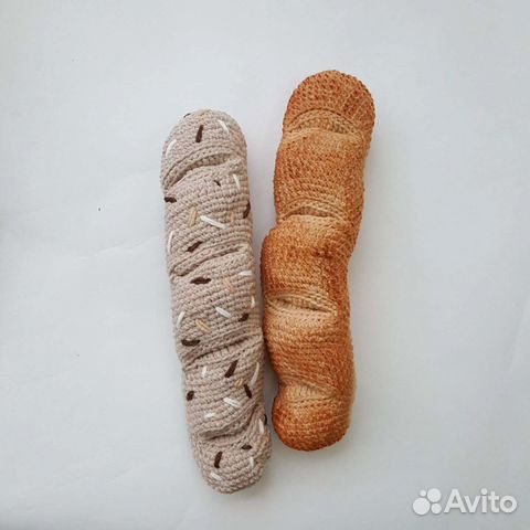 Хлеб для игр и декора вязаный