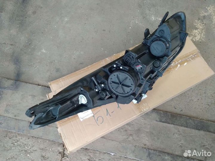 Передняя левая фара Хендай Элантра 5