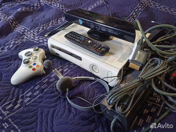 Xbox 360Xbox + 1геймад+ Kinect