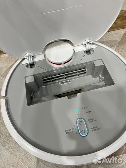 Робот-пылесос Xiaomi Mi Robot Vacuum Cleaner