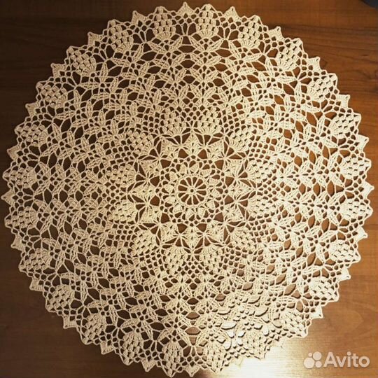 Салфетка вязаная крючком. Ручная работа. Новая