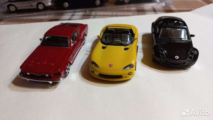 Модели автомобилей 1:43 Burag0