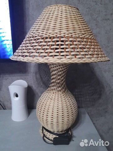 Лампа настольная