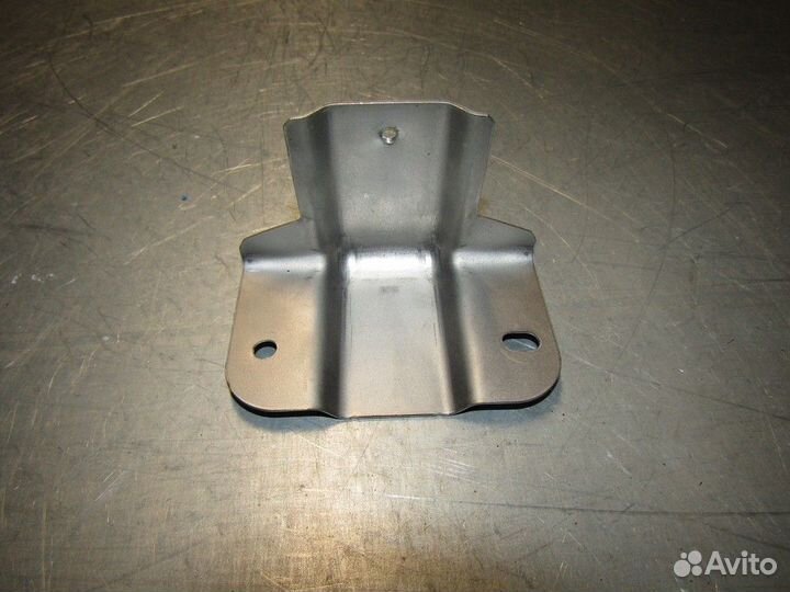 Кронштейн (сопут. товар) Outlander (GF) 2012