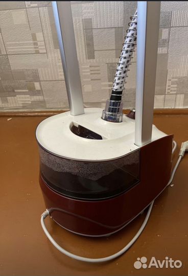 Отпариватель вертикальный Marta MT-1178 красный