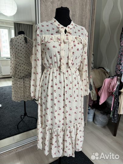 Платье женское 42 44