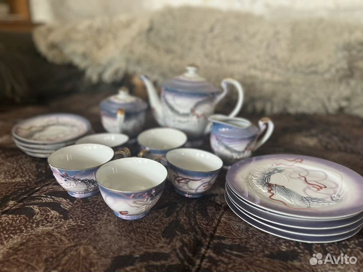 Антикварный сервиз