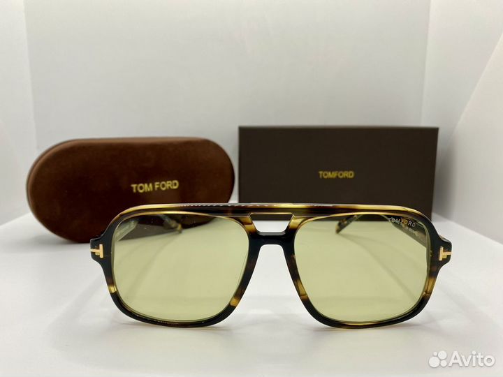 Солнцезащитные очки Tom Ford falconer-02 884 04A