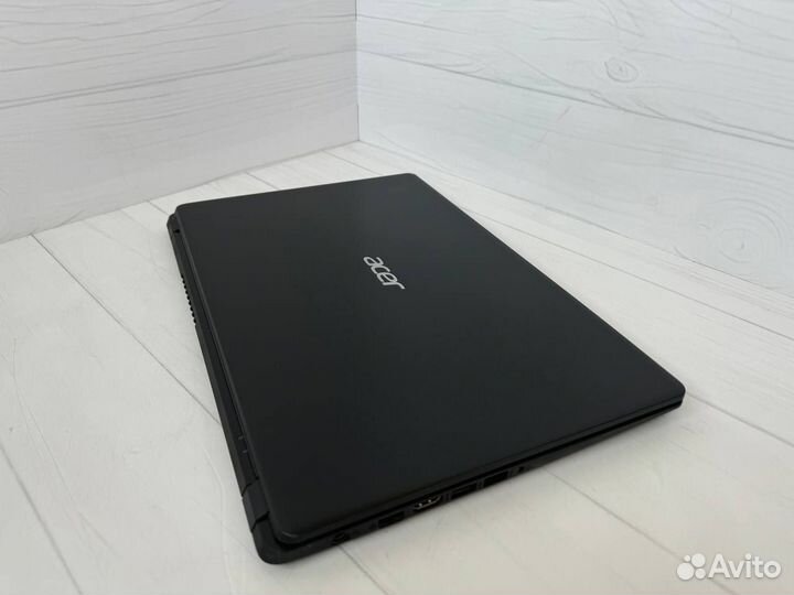 Тонкий Acer Core i3 10110U/SSD 256Gb/12Gb/15.6