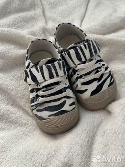 Кеды на девочку 23- 24