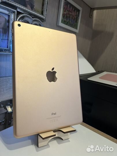Планшет Apple iPad 2018 9.7