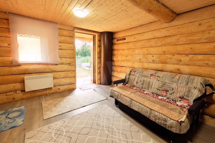 Дом 64 м² на участке 9 сот.