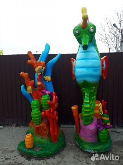 Фигуры из стеклопластика морской конёк