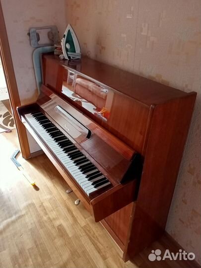 Пианино Заря