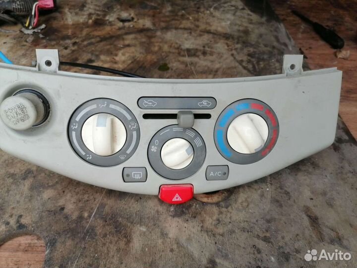 Блок управления кондиционером ниссан Марч к12 2005