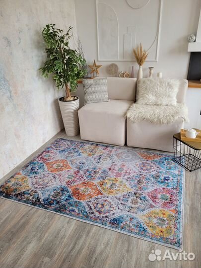 Ковер в современный интерьер. Новый, без ворса