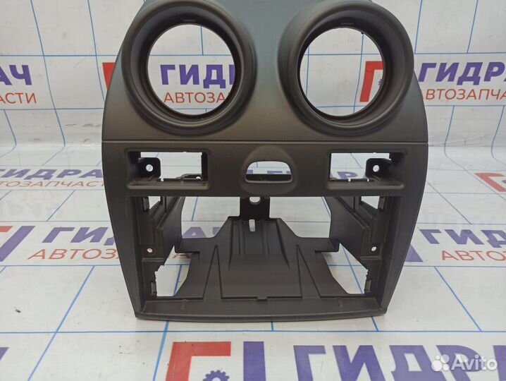 Накладка центральной консоли Ford Fiesta (Mk VI) 1