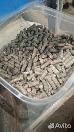 Корм для кур несушек.перепелов.коз.утят