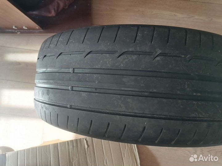 Dunlop D87M 225/45 R19