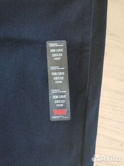 Джинсы Levis 28X32 Demi curve