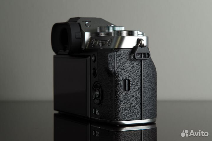 Fujifilm X-T5 Kit 18-55mm f/2.8-4 R Silver новый