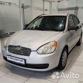  Hyundai Verna   477 000     25    