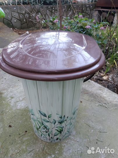 Ведро для. Больных