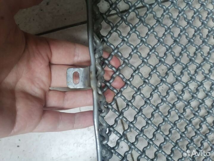 Решетка радиатора Toyota sequoia