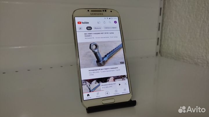Samsung S4 (i9500) 16/2 гб, Android 7.1 + комплект