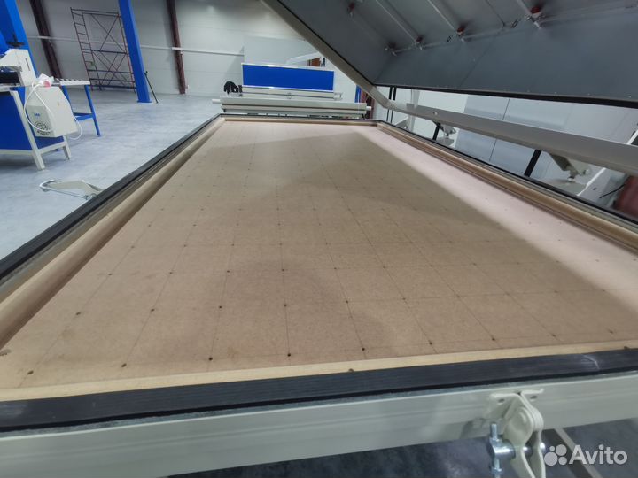 Вакуумный пресс с откидным термомодулем