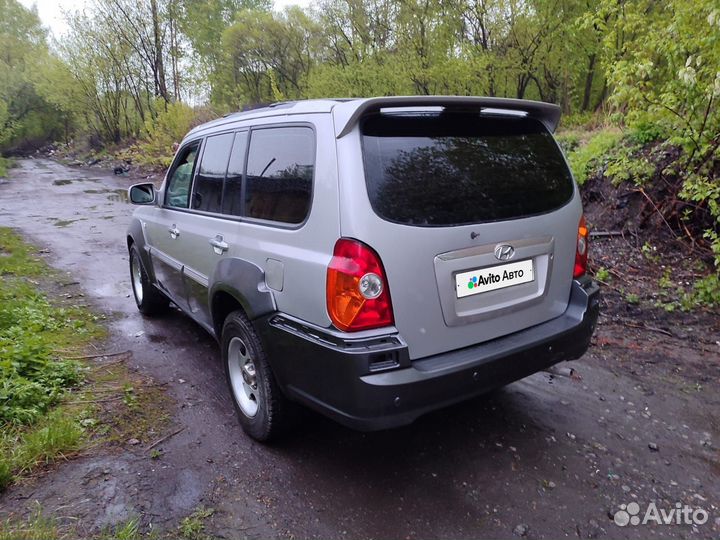 Hyundai Terracan 2.5 AT, 2001, 100 000 км