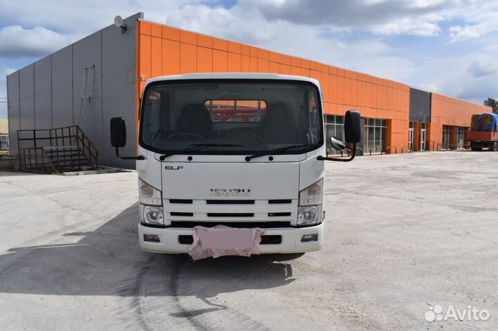 Isuzu Elf с КМУ, 2010