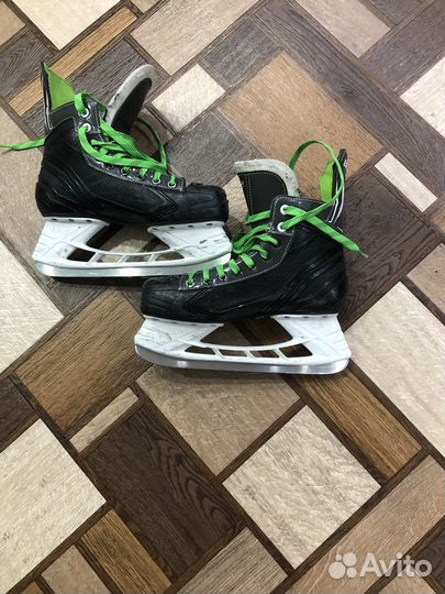 Хоккейные коньки Bauer xls
