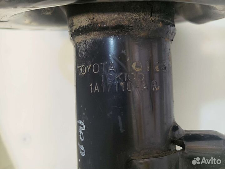 Стойка передняя правая Lexus RX4