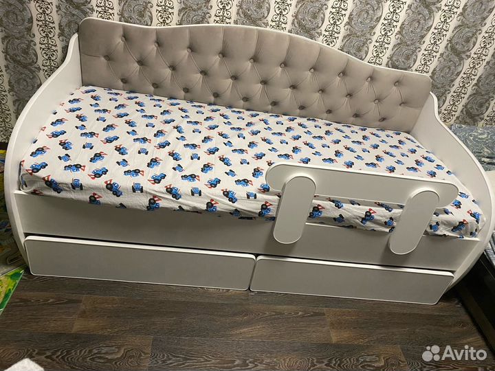 Кроватка тахта Вэлли белая 160-80