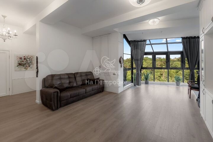 2-к. квартира, 68,7 м², 7/8 эт.