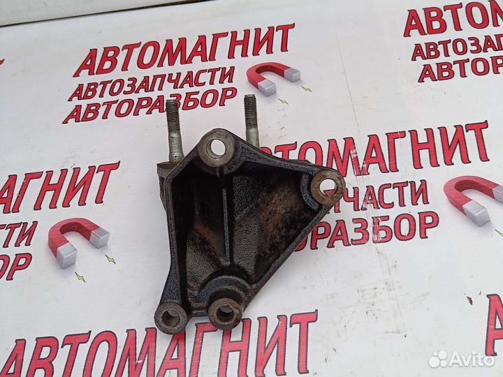 Кронштейн крепления двигателя Хендай Солярис 1