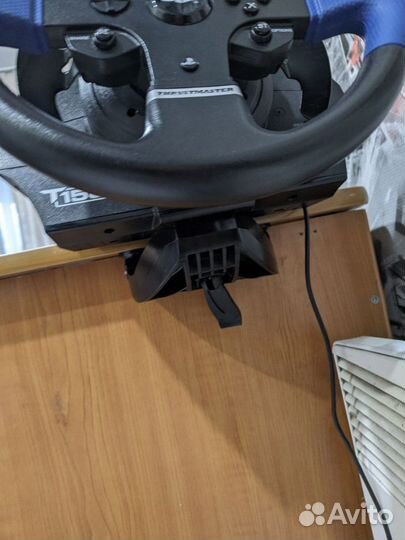 Игровой руль ThrustMaster t150