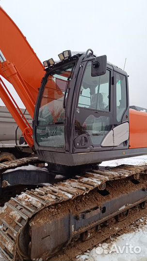 Гусеничный экскаватор Hitachi ZX330-5G, 2021
