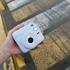 Fujifilm instax mini 12