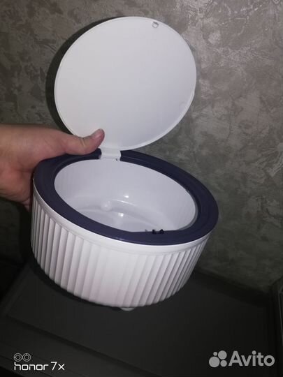 Настольный мусорный контейнер