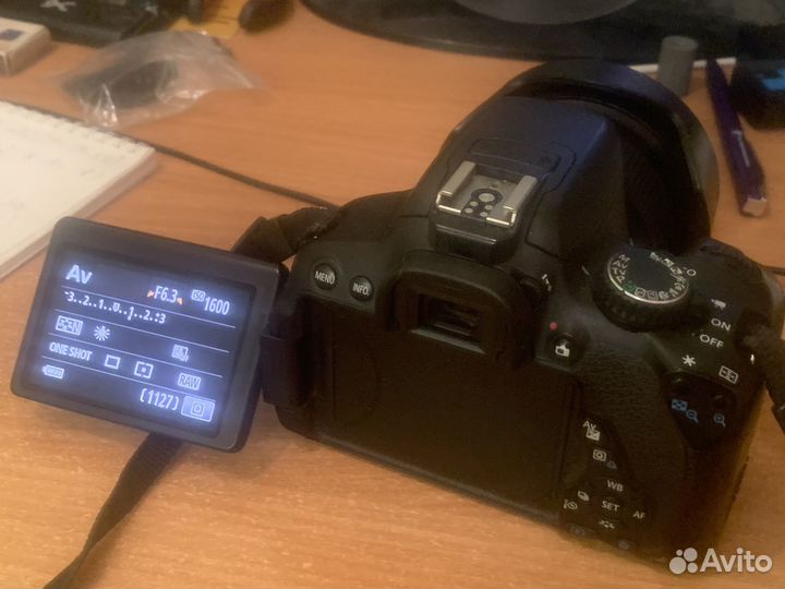 Фотоаппарат кенон 650D
