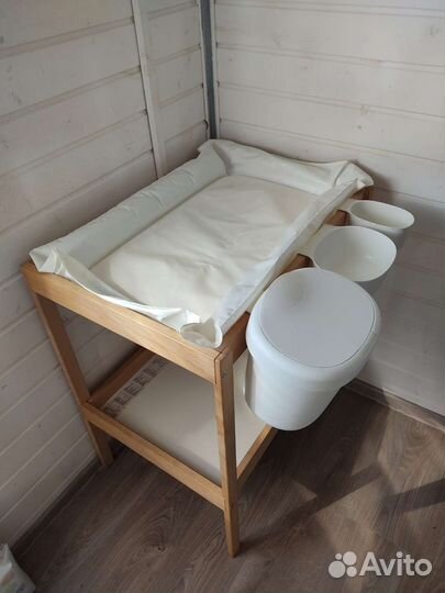 Продам пеленальный столик IKEA