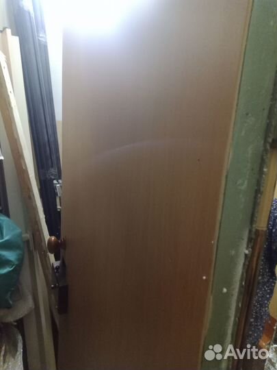 Продам двери входная и межкомнатная