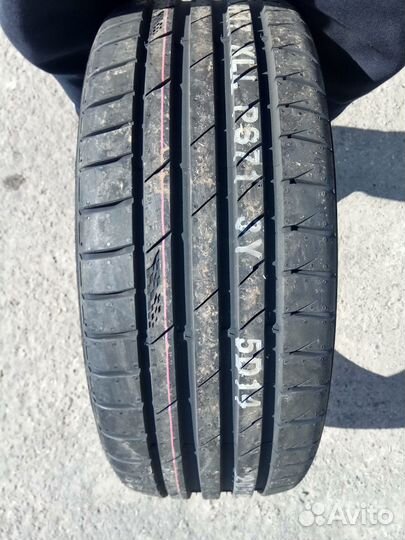 Kumho Ecsta PS71 205/65 R16 95H