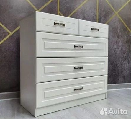Вместительный комод