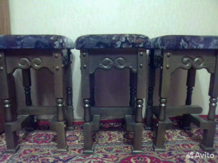 Табуреты высокие